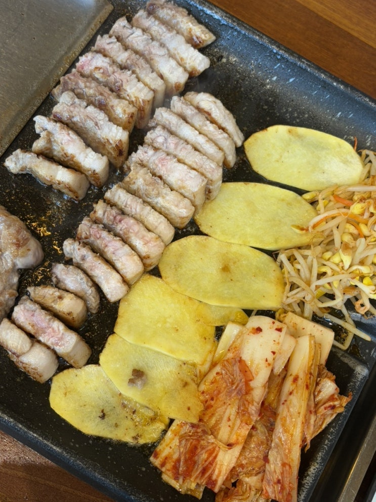  김포 구래동 벌집삼겹살 맛집 가야돼지 후기