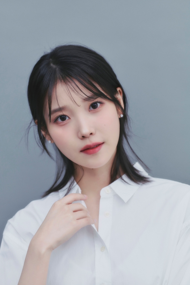 아이유·<b>변우석</b> 하차설? "사실무근"… ‘<b>21세기 대군부인</b>’... 