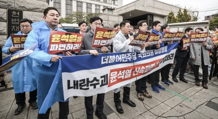 여야, 이재명 무죄 고리로 尹 헌재 심판 막판 여론전 여야, 이재명 무죄 고리로 尹 헌재 심판 막판 여론전