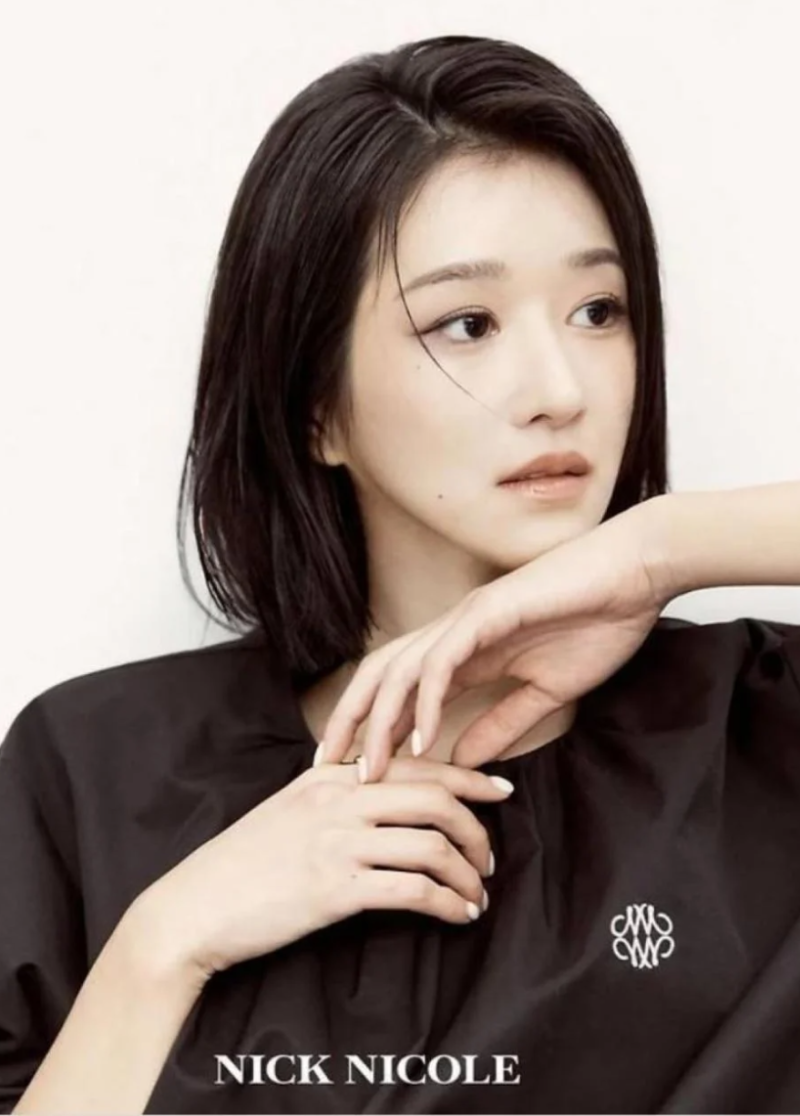 서예지 블랙 앤 화이트 룩 패션 화보 공개, 논란 딛고 새 출발 길거리캐스팅에서 스타가 되기....