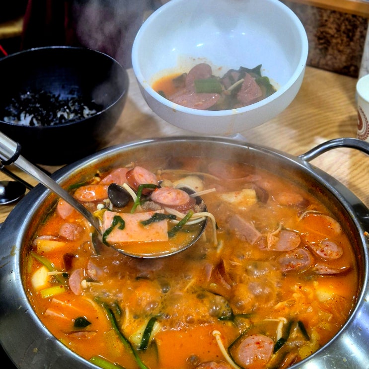  강남 부대찌개 1등 찐단골 선릉역 가성비 맛집