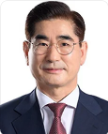 '12·12 <b>내란</b>' <b>재판</b> 중인 <b>김용현</b> 전 장관, 매달 540만원... 
