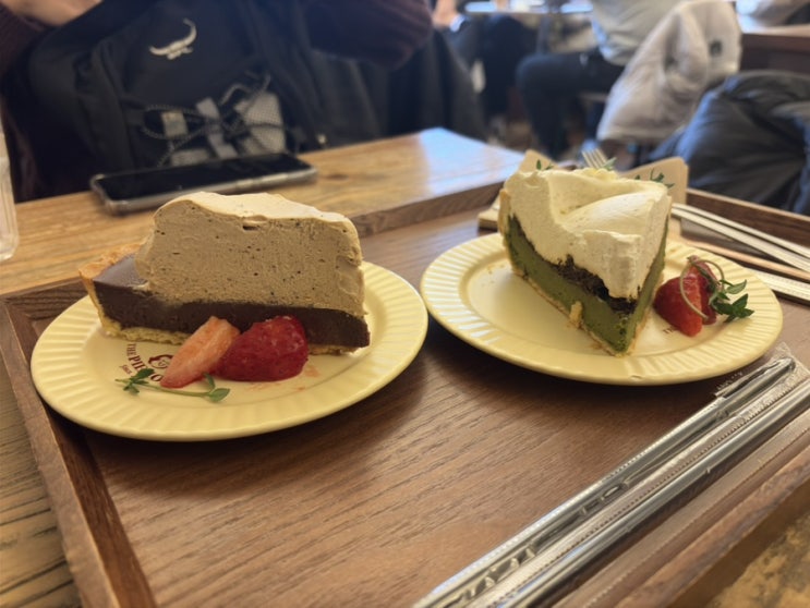  파이맛집 신촌 파이홀에서 먹는 파이는 언제나 성공일수밖에 (파이 종류, 금액)