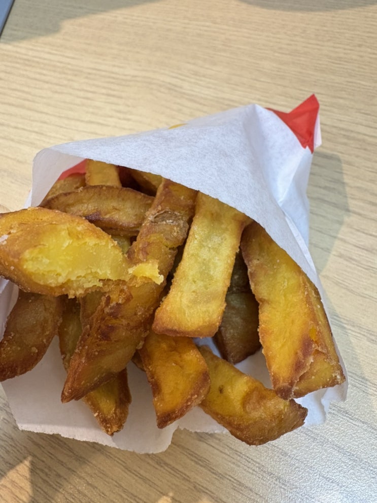  맥도날드 고구마 후라이 먹은 후기 (가격 정보)/ 내돈내산