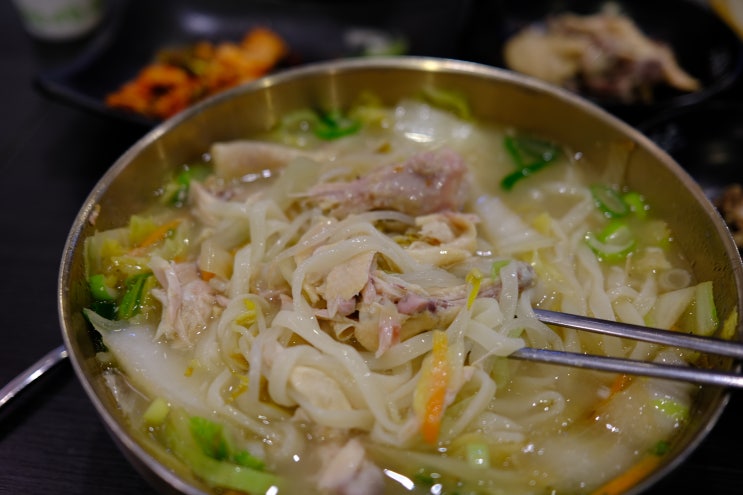  파주닭국수 문산점 안심탕수육 맛집 들깨닭칼국수 존맛탱 주차