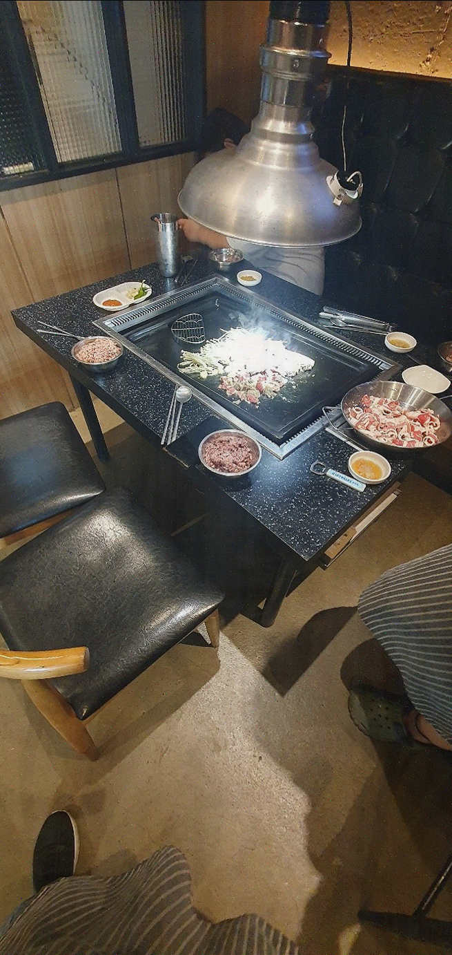  배꼽숙성삼겹살과막창, 맛있는 방촌역 맛집으로 초대합니다!