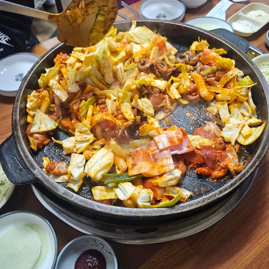 궁중닭갈비쭈꾸미 홍천점 사진 4