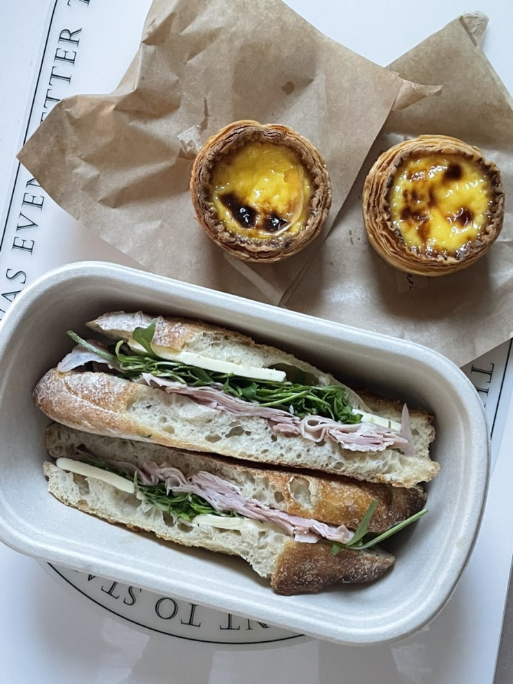  당진 베이커리 맛집 카페 ‘더뿌리’ 방문 후기: 빵순이의 힐링 타임 
