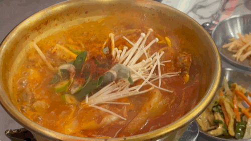  건대 점심 맛집 502찌개마을&옛날삼겹살, 쫀득한 흑돼지 추천!
