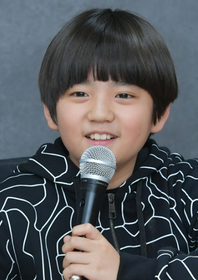 폭싹 속았수다 등장한 동백꽃 필구 맞아? 김강훈 등장 키 180CM 화제