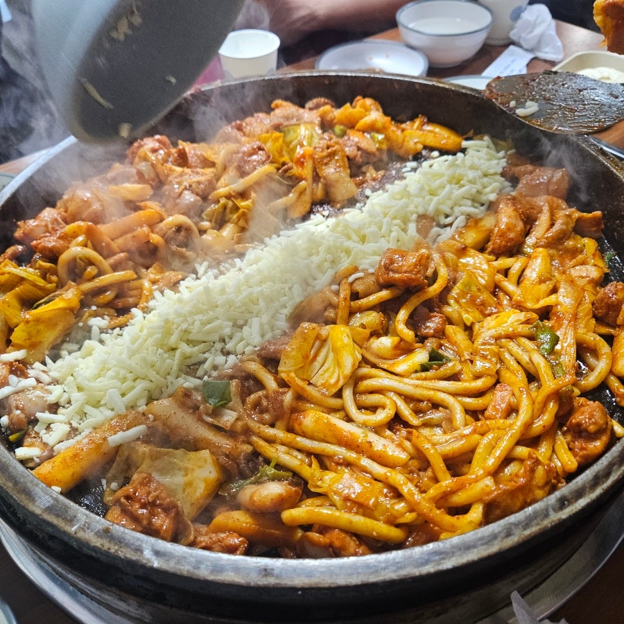 궁중닭갈비쭈꾸미 홍천점 사진 6