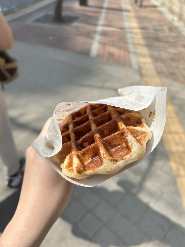  덕수궁 돌담길 디저트맛집 시청역 와플 리에제와플
