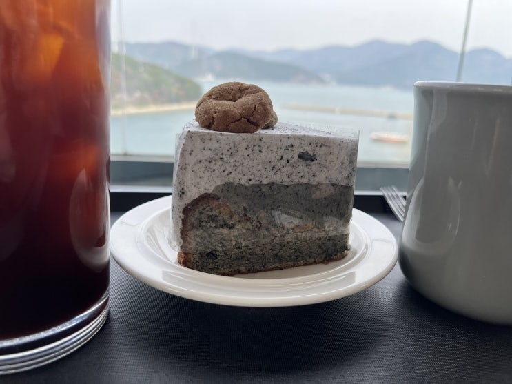 마산 가포 바다 뷰 카페, 메르칼므