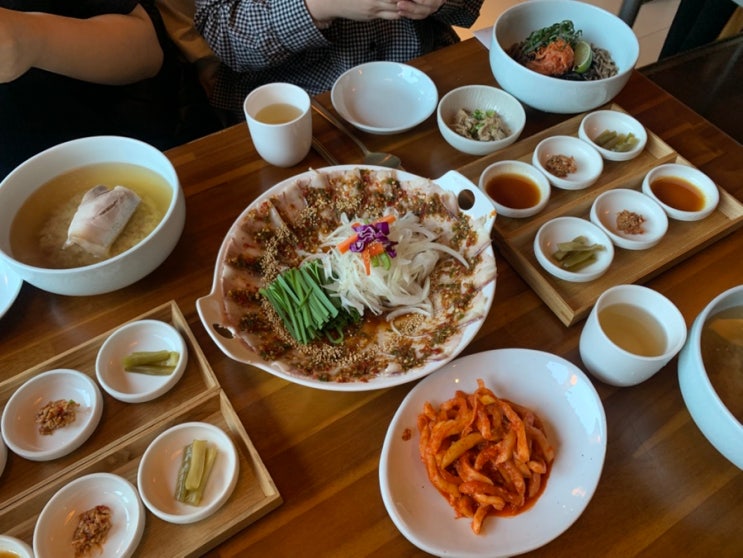  익선동 맛집 모임장소로 추천하는 송암온반 예약 방법