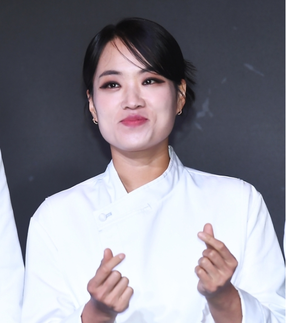 결혼과 <b>이혼</b> 소문 제조기 '<b>사당귀</b>' <b>정지선</b> 셰프, 가짜 <b>이혼</b>... 