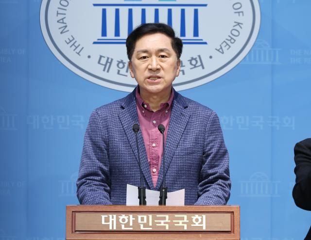  李 대선 막으려 대법 압박하는 與…당 일각 "희망 회로"