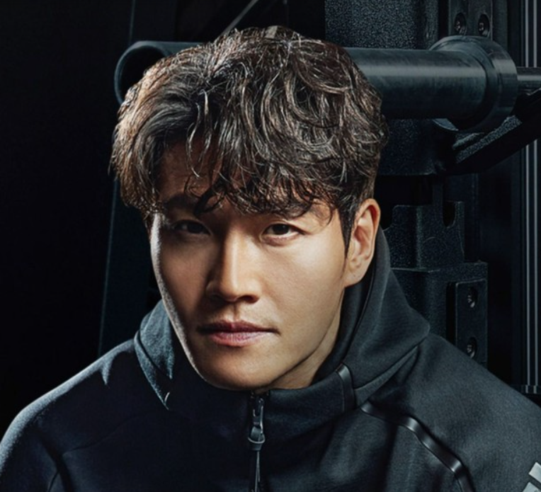 가수 김종국 프로필, 나이 고향 학력 활동 소속사 팬 경력 근황,산불 피해 기부 및 꾸준한 선....