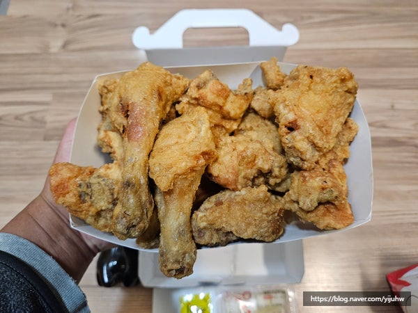  호식이두마리치킨 메뉴 후라이드 치즈볼 3종세트 후기
