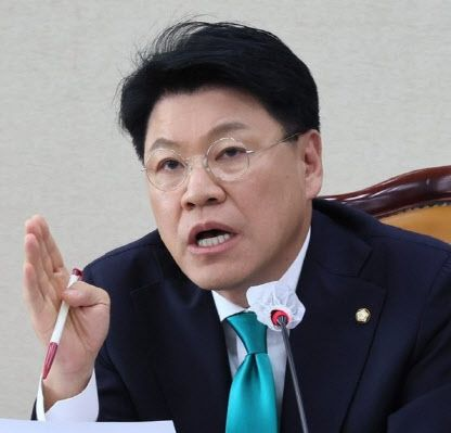  경찰, '성폭력 의혹' 장제원 전 의원 고소한 비서 추가 조사
