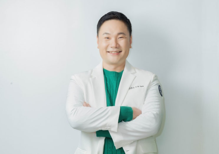  거미스마일 수술 잇몸성형 후기