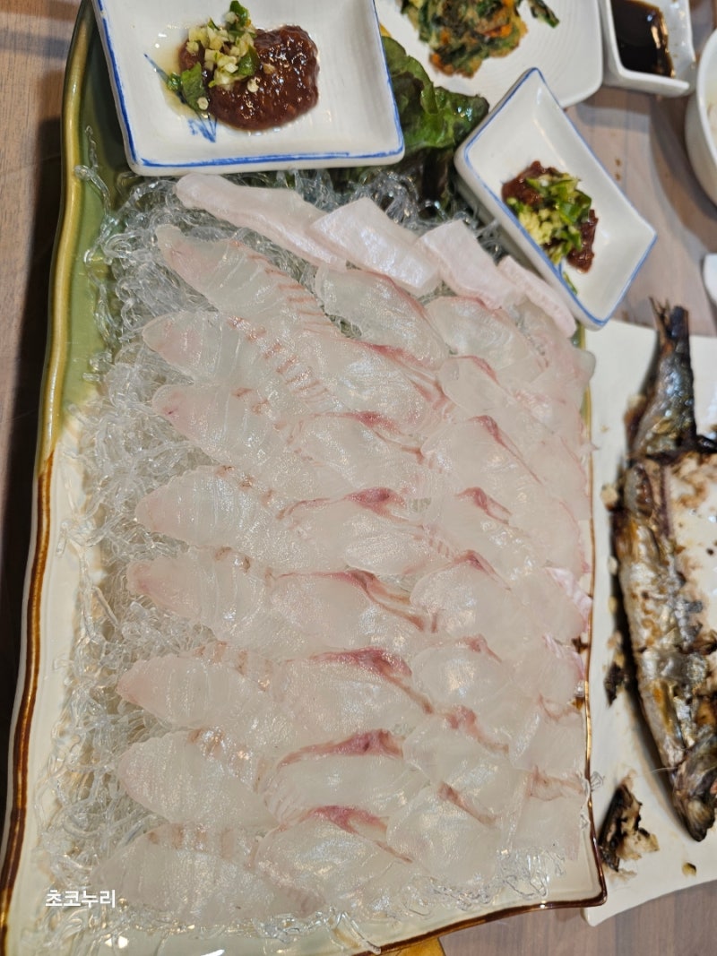 호매실동 바다횟집. 사랑방