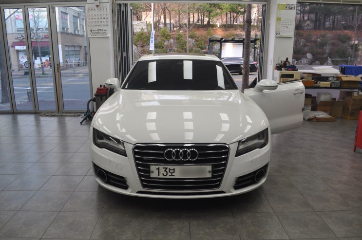  아우디 A7 ACC와 Audi braking guard 사용불가 4G0 907 217 A 메인보드 고장수리 - 수원테크