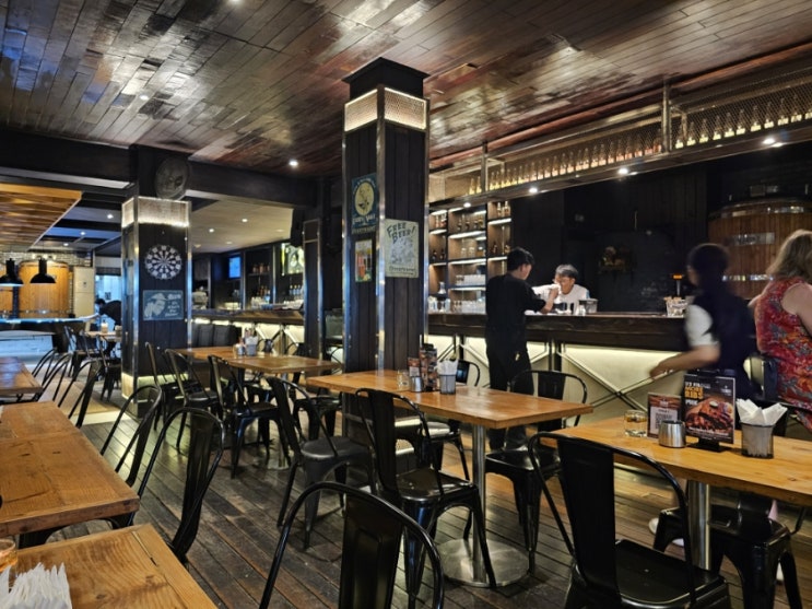  [발리/쿠타] 분위기 좋은 발리 쿠타 라이브 바 Stark Craft beer Garden