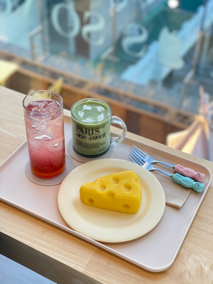  아기자기한 뷰맛집 행궁동 감성 카페 쏘블리