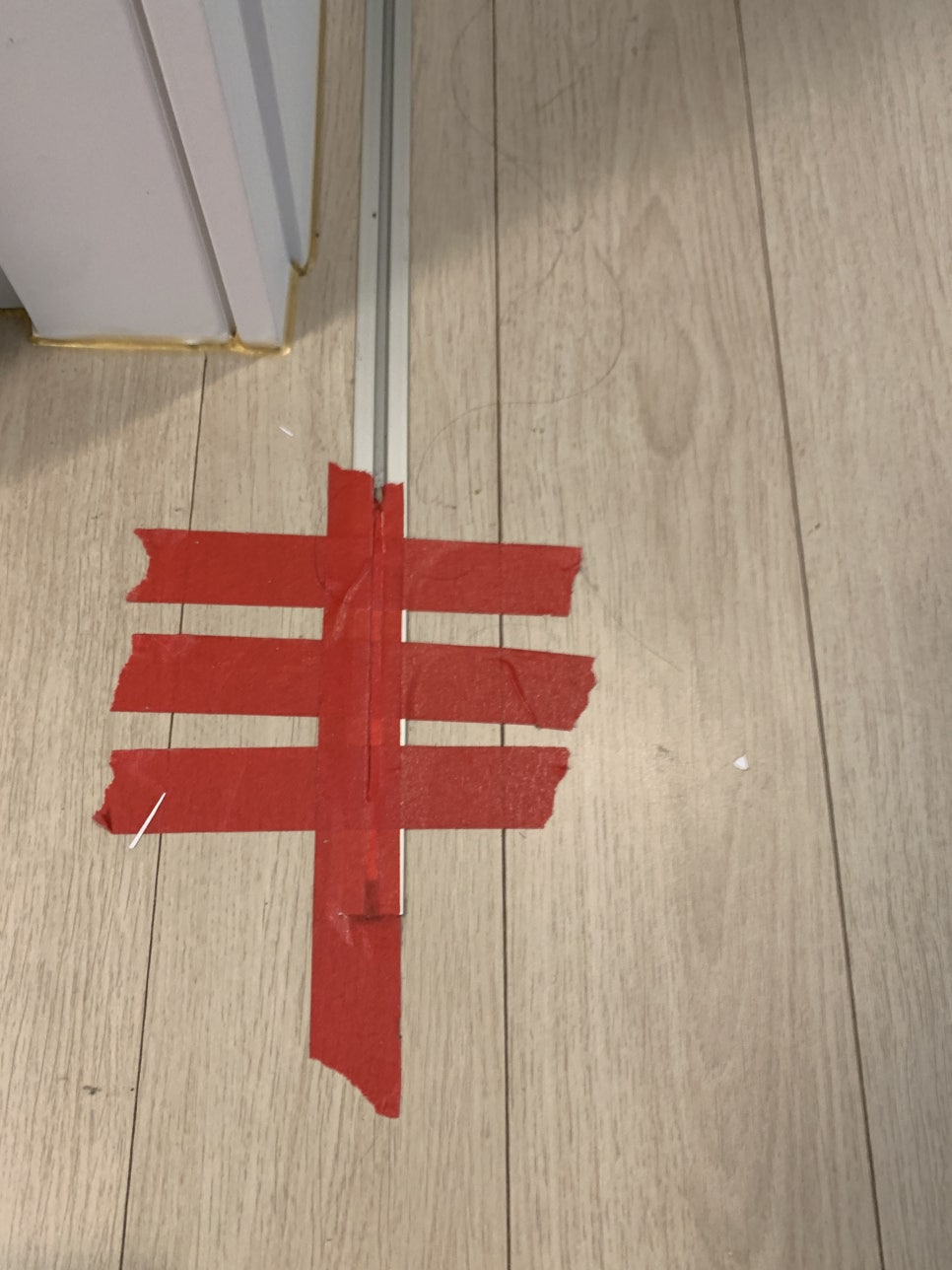 슬라이딩 중문 댐퍼 레일 교체 전후 비교