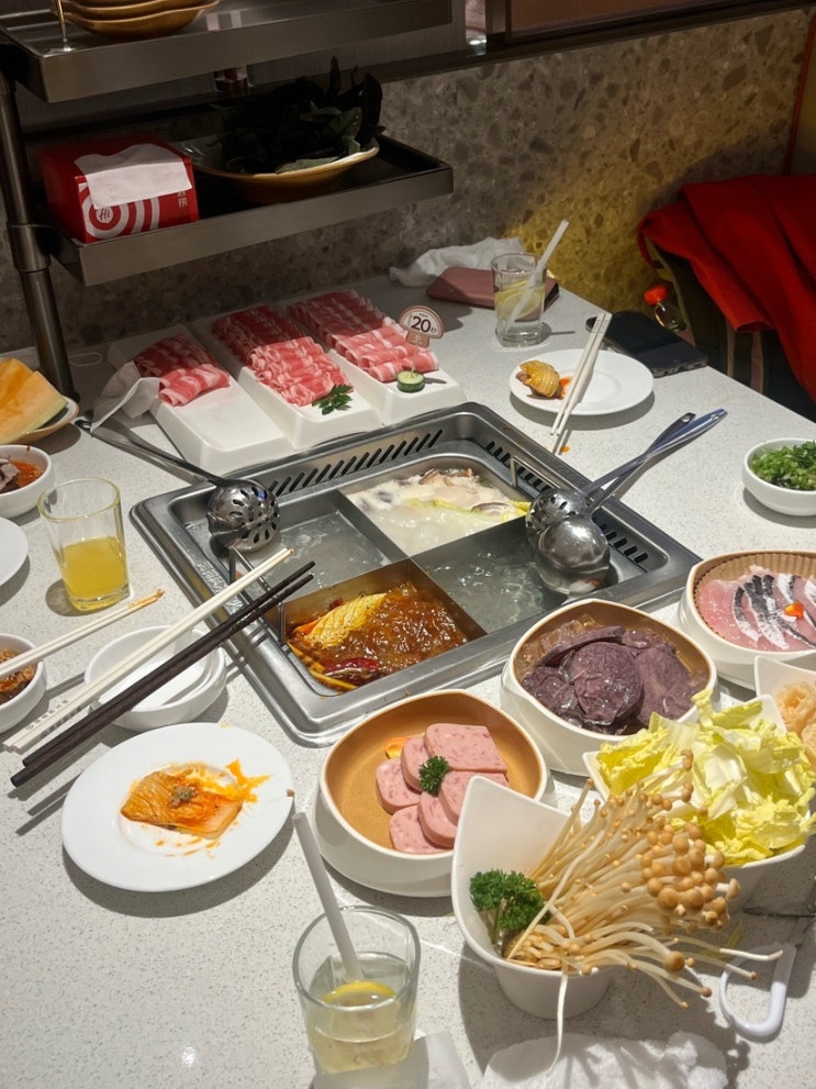  중국 천진 본토에서 먹은 하이디라오 리뷰 (소스 조합, 메뉴추천)