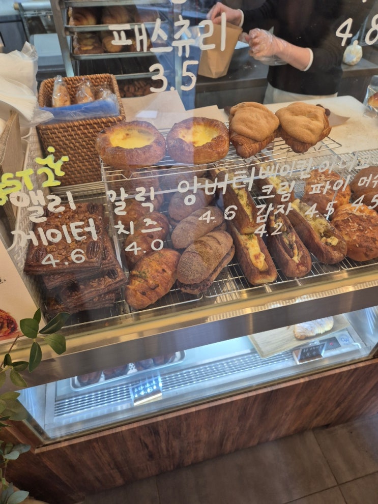  종로 5가 베이커리 맛집 허밍벨라베이커리 방문 리뷰