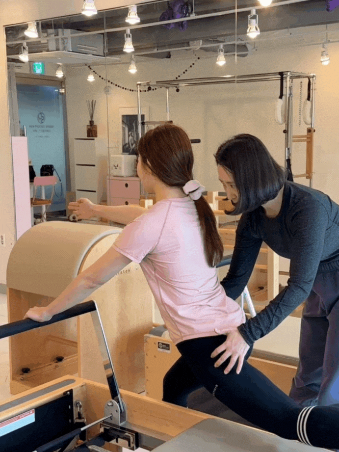  거북목, 손목터널증후근 가진 직장인 운동 : 마곡역 필라테스 이레필라테스