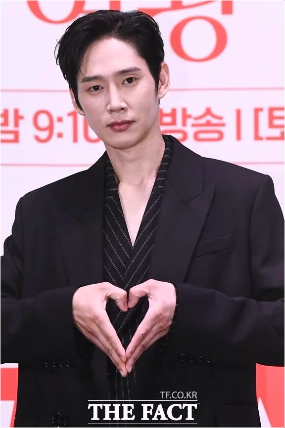  배우 박성훈 액션 영화 종영 직후 의미심장한 사진 공개 '화제'