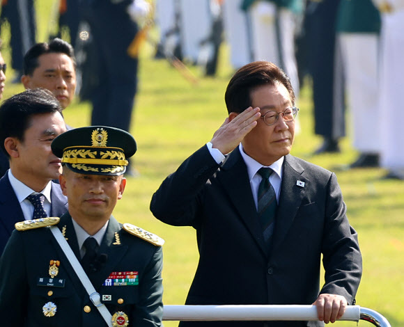 기념사 – 이재명 대통령, “12·3 비상<b>계엄</b>의 <b>잔재</b>를 <b>청산</b>해야”