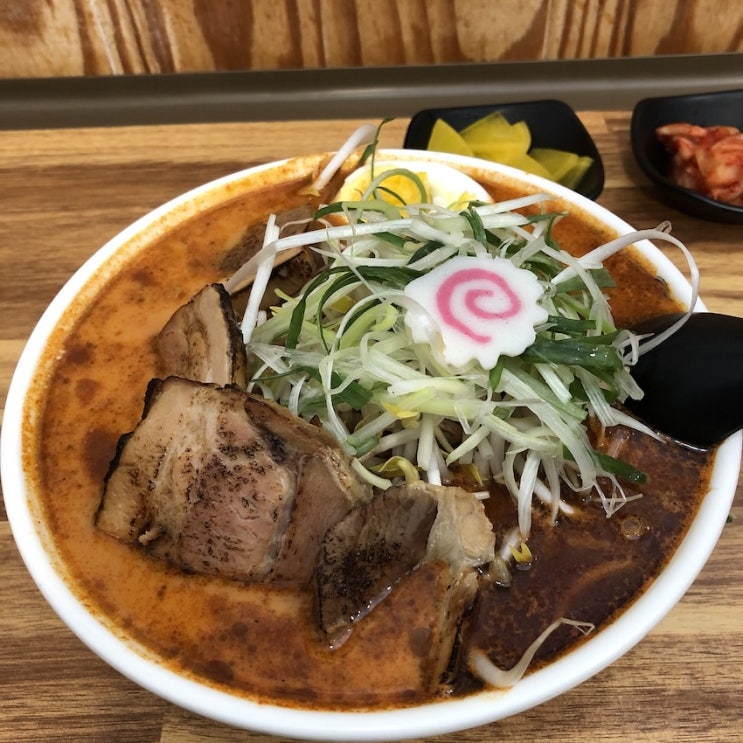   라멘 알고 먹자 – 육수·면·차슈부터 종류까지 완벽 정리