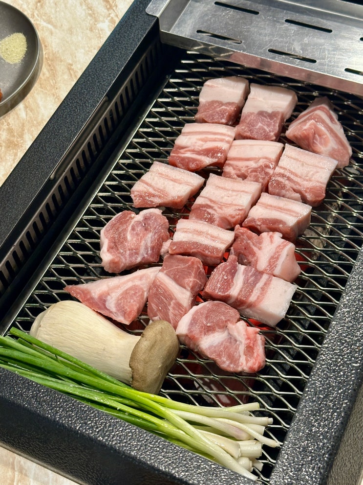  제주시 흑돼지 맛집 포크80 풍부한 육즙이 가득