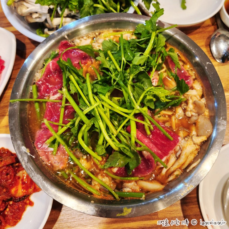  여의도 버섯, 미나리 무한리필 가양칼국수버섯매운탕