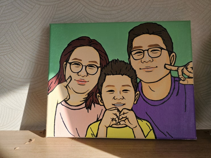  토리앤드로잉 가족팝아트초상화 단체주문 기업행사 가족행사에 인기