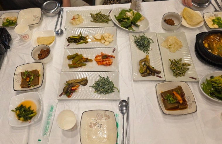 고향맛집 본점 사진 4