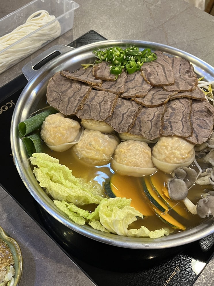  행당역 맛집 만두전빵 아롱사태가 올라간 만두전골 꿀팁까지