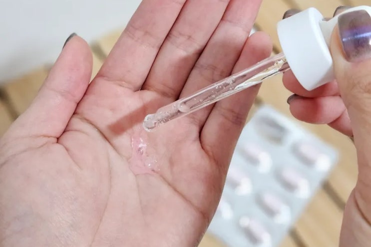  팜올로지 핑크알약 미넥신X히알루론산 바르고 광채 찾자