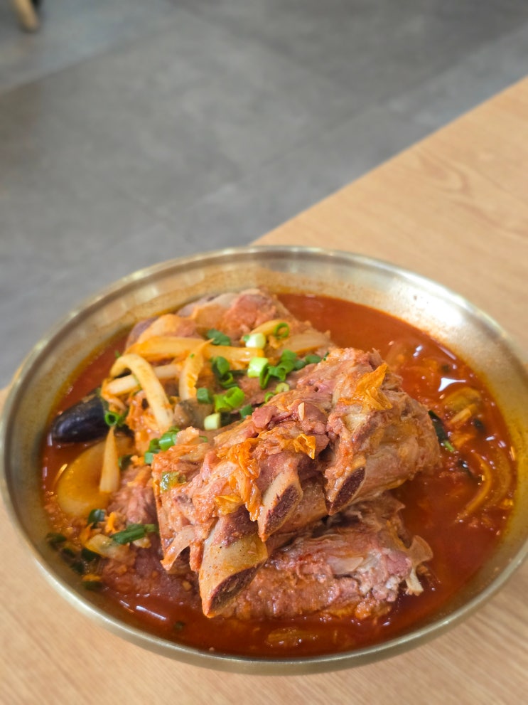  청주 오창 맛집 추천｜뼈짬뽕 국물에 감동! 직접 먹어본 후기