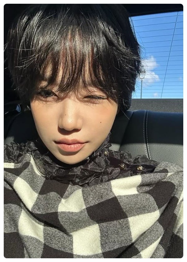 조유리 숏컷 헤어 파격 변신 명품 패션쇼 넷플릭스 오징어 게임  아이즈원