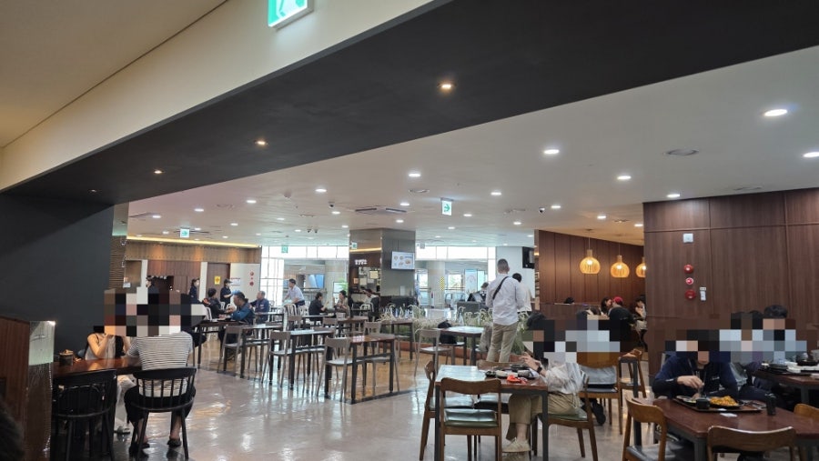 플레이팅 김해공항 국내선3F점 사진 6