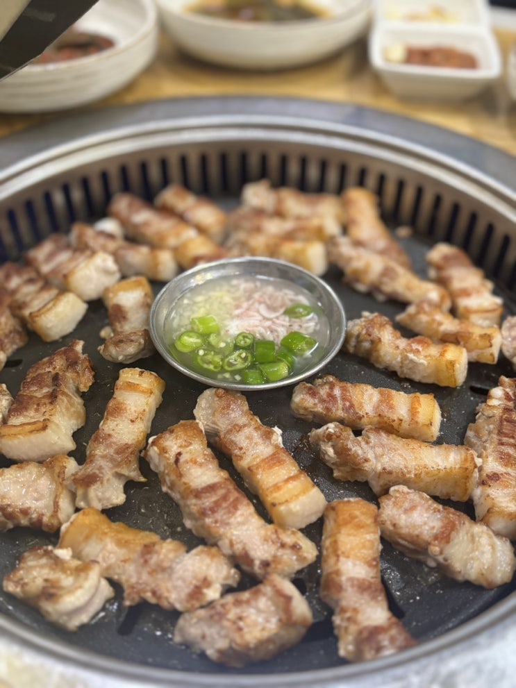  발산역 삼겹살 맛집 맛찬들왕소금구이 낚시꾼 김춘복의 도시어부 회식장소 추천 술냄새 가득했던 9월의 마지막 날 기록