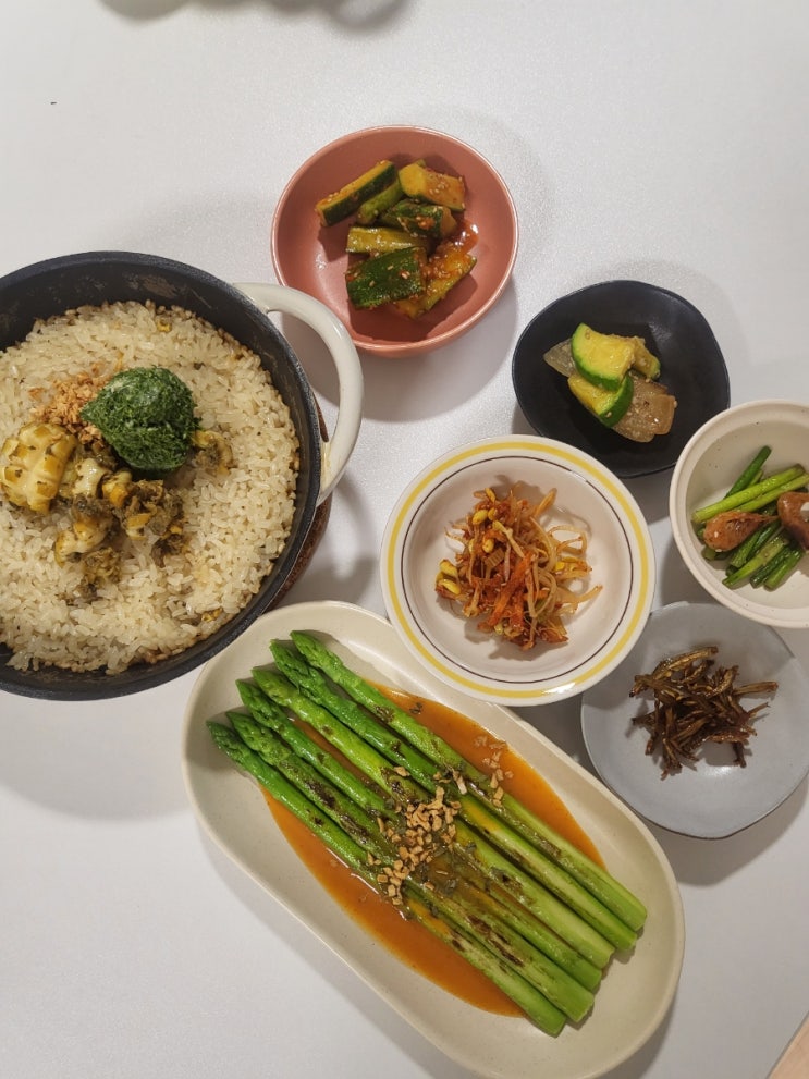  집에서도 근사하게 즐기는 전복 요리: 전복찜 & 전복솥밥 레시피
