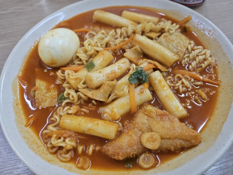  중계동 달인 떡볶이 영스낵