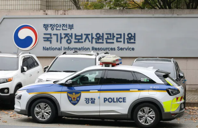 국가<b>전산망</b> 장애 <b>담당</b> 행안부 <b>공무원</b> 세종청사서 투신 <b>사망</b>