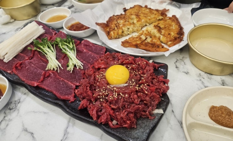  광장시장 육회·익선동 갈매기살 맛집 코스 – 내부 화장실까지 쾌적했던 방문기