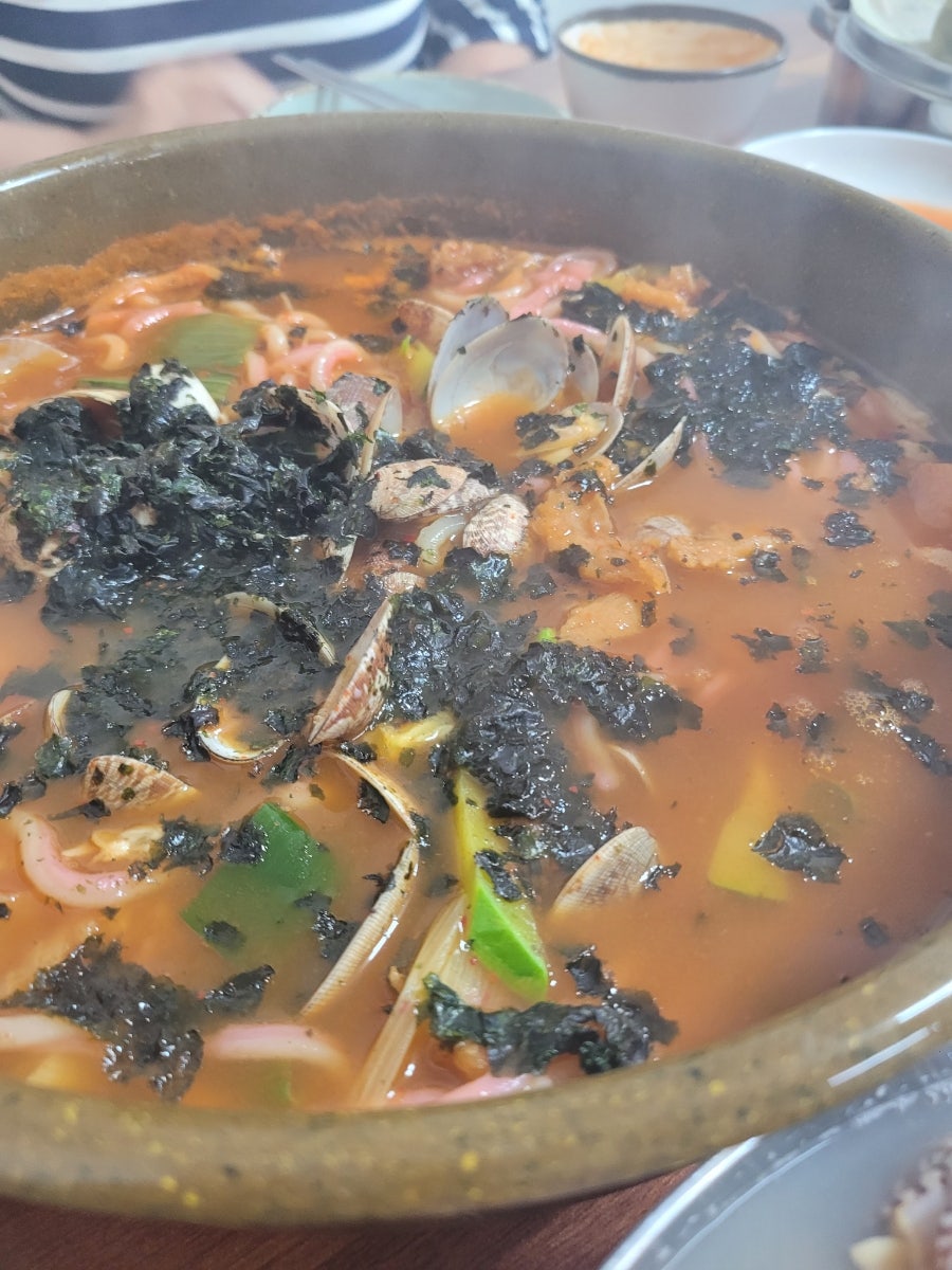 윤가네 백년초바지락칼국수 사진 5